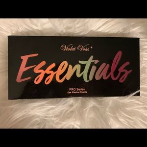 Violet Voss eye shadow palette